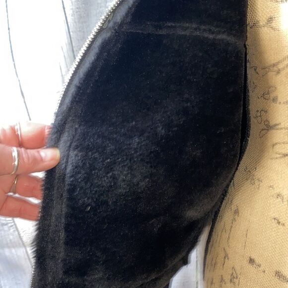 Love Token Faux Shearling Black Cropped Aviator Jacket - Picture 13 of 16